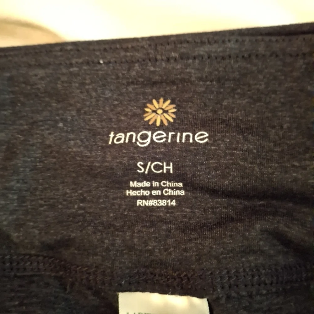 Tangerine Women's Dark Gray And Black Cropped Leggings